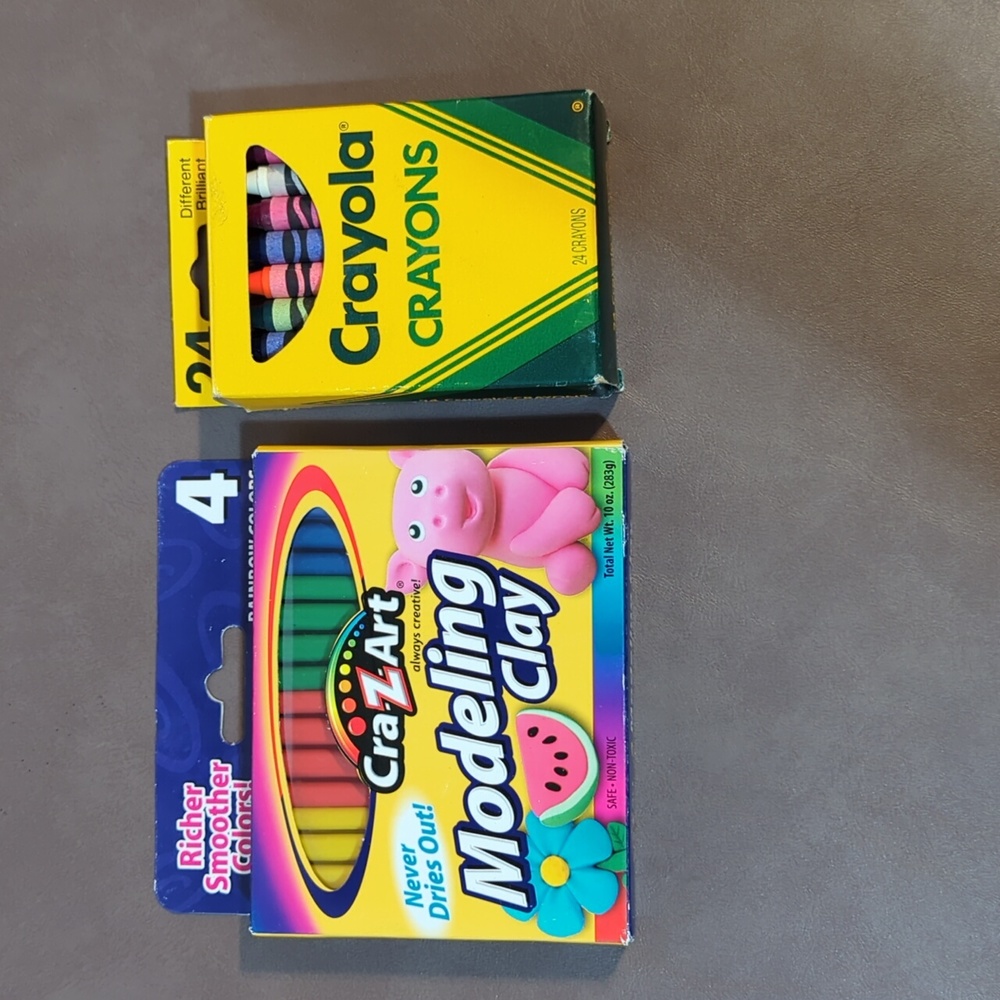 1990 Crayola 24 Crayons Binny & Smith USA Cra-Z-Art Modeling Clay 4 Color